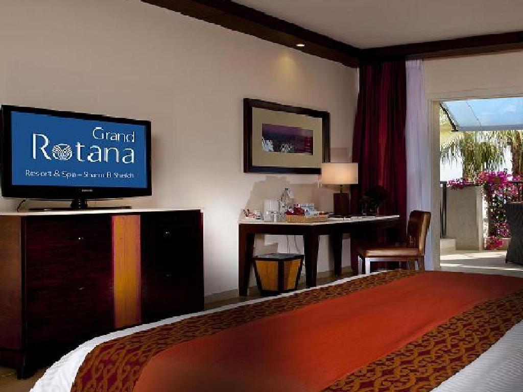 Hotel Grand Rotana Resort Spa