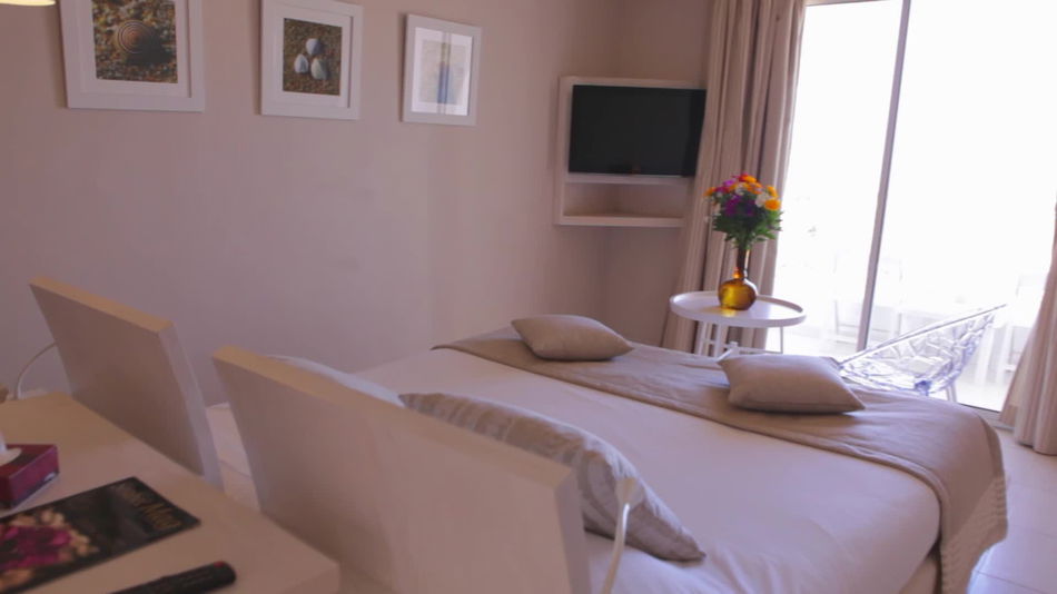 Seabel Rym Beach Room Example