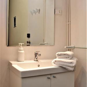 Sejur Hostal Bejar vacanta Barcelona