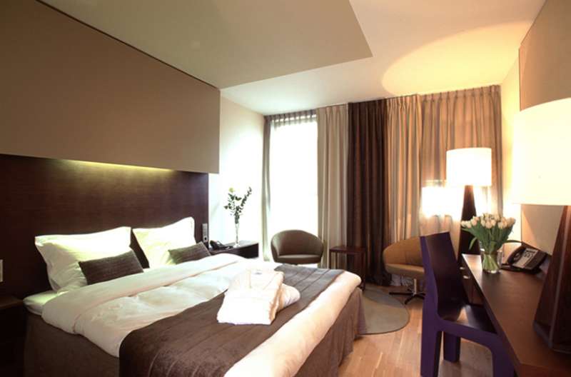 Dutch Design Hotel Artemis Room Example