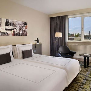 Hotel Park Plaza Victoria cazare Amsterdam
