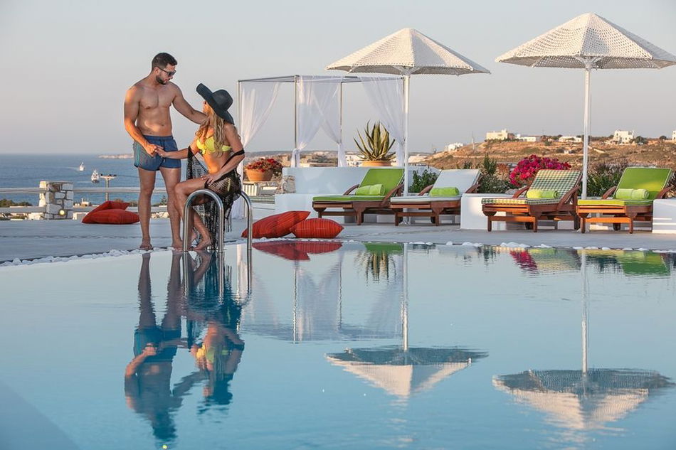 2473608-blue-mare-villas.jpg