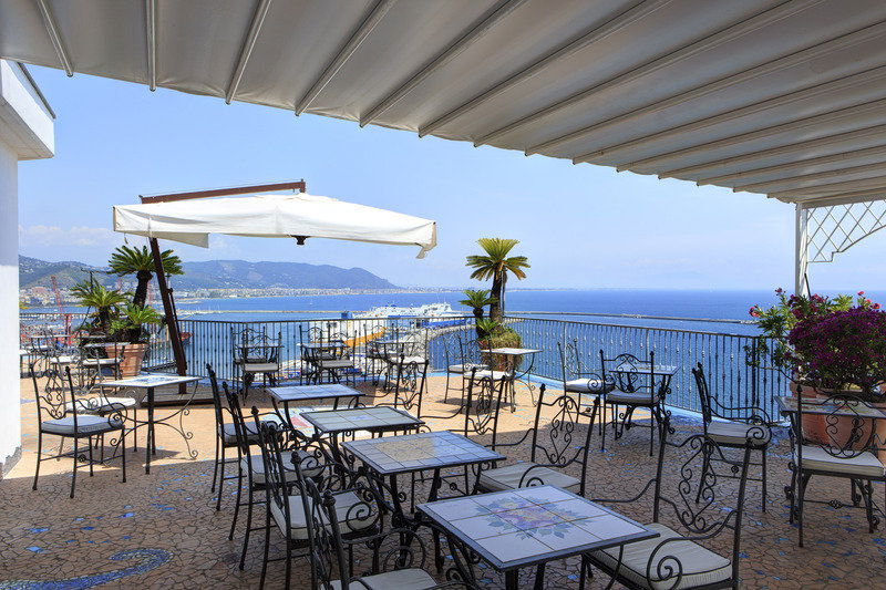 Lloyd'S Baia Hotel
