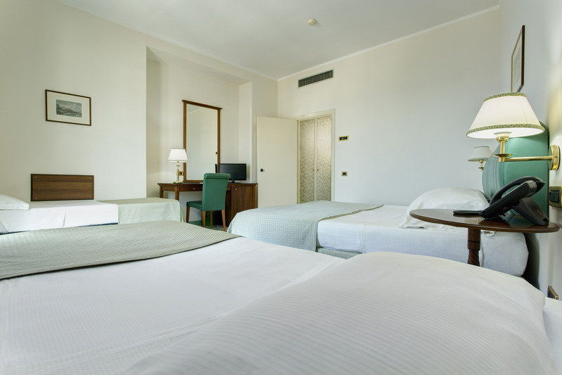 Lloyd'S Baia Hotel