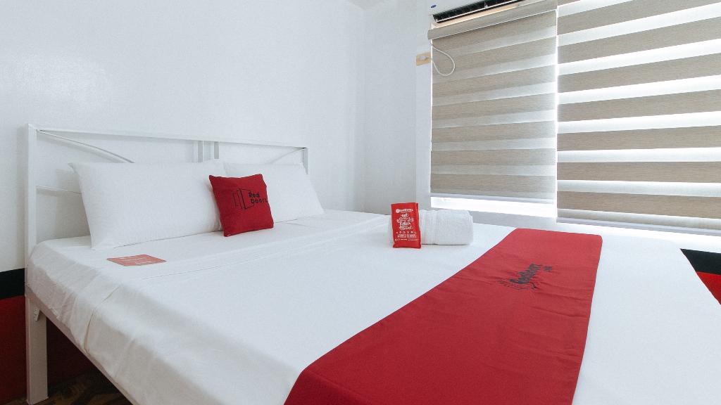 Hotel Reddoorz @ The Providence Tower