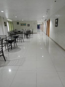 Meaco Hotel Royal - Tayuman