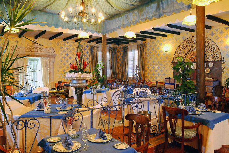 Paradisus Río de Oro Resort & Spa Restaurant