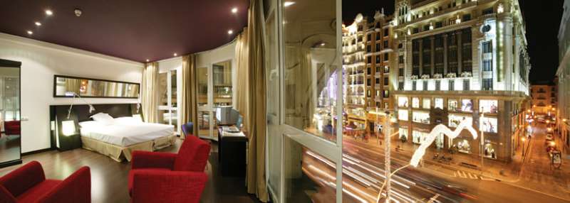 Avenida Gran Vía Room Example