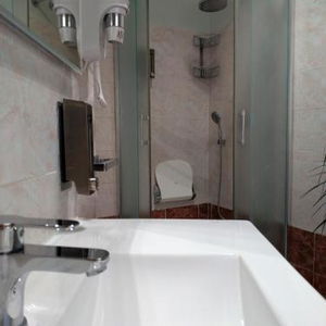 Hotel Roman Holidays House Marconi cazare Roma