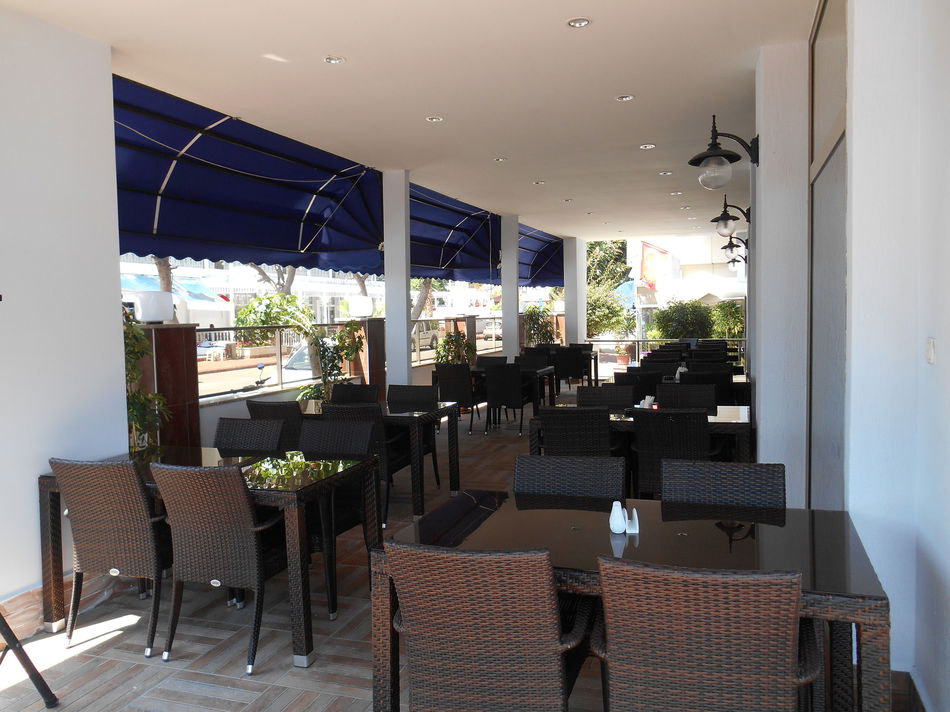 Parador Beach Hotel Restaurant