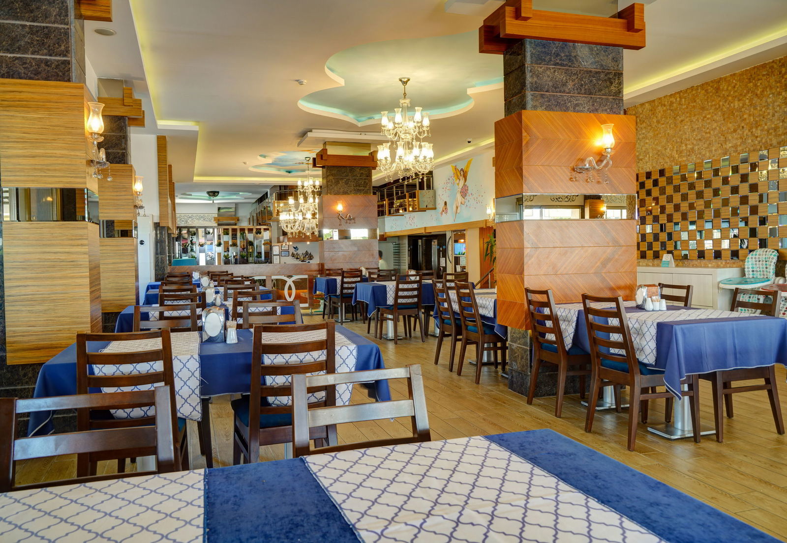 Parador Beach Hotel Restaurant
