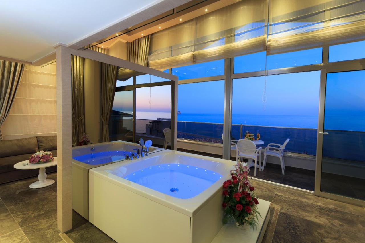 Hotel Xperia Saray Beach Hotel