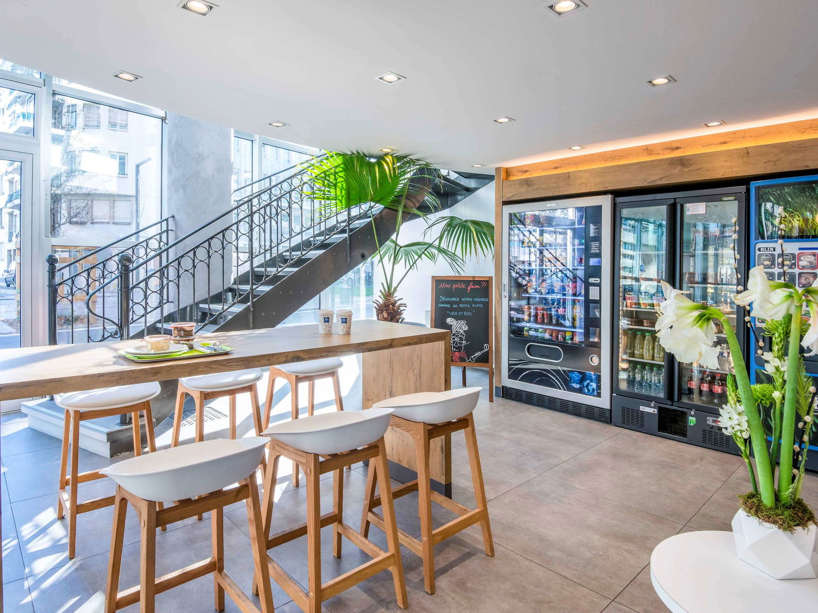 ibis budget Nice Californie Lenval Bar