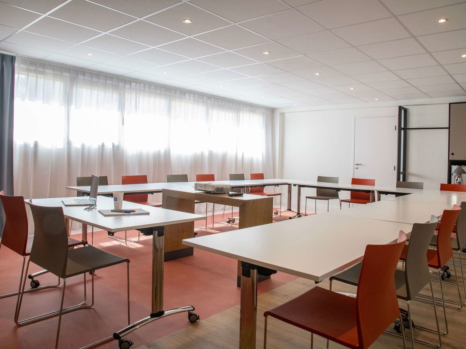 ibis budget Nice Californie Lenval Conference Room