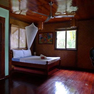 Hotel La Salangane Caalan Beach Villa cazare El Nido