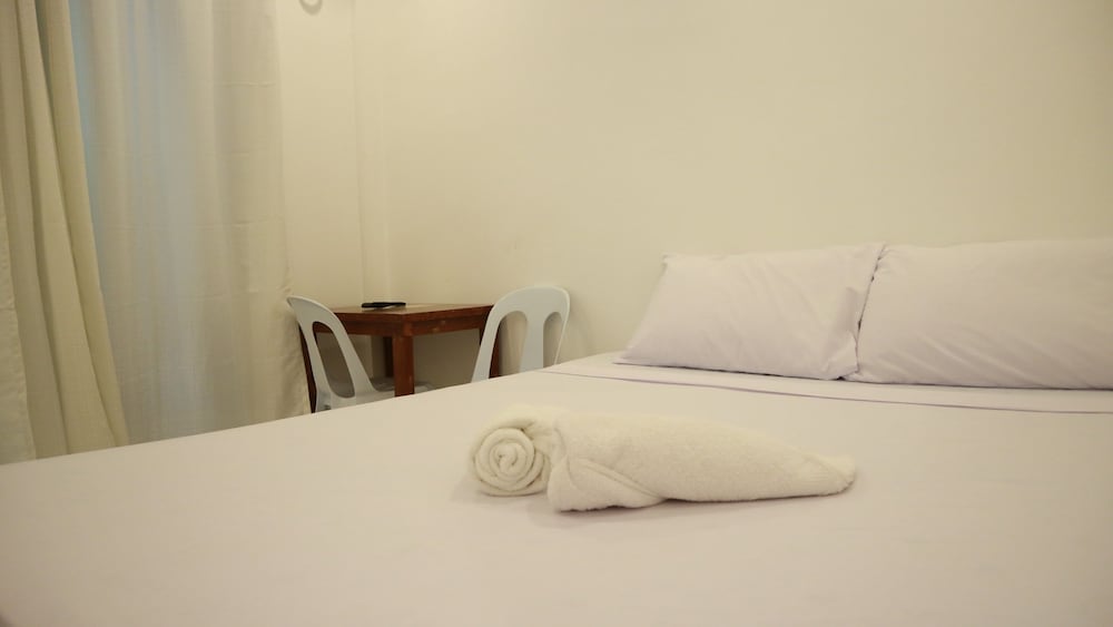 Hotel Neela Tourist Lodge