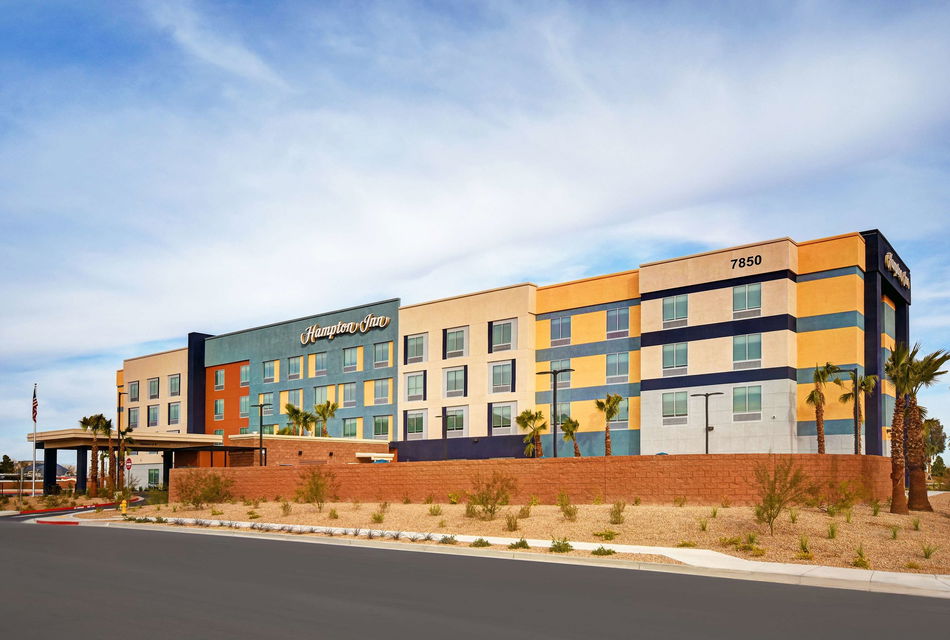 Hampton Inn Las Vegas Strip South Exterior