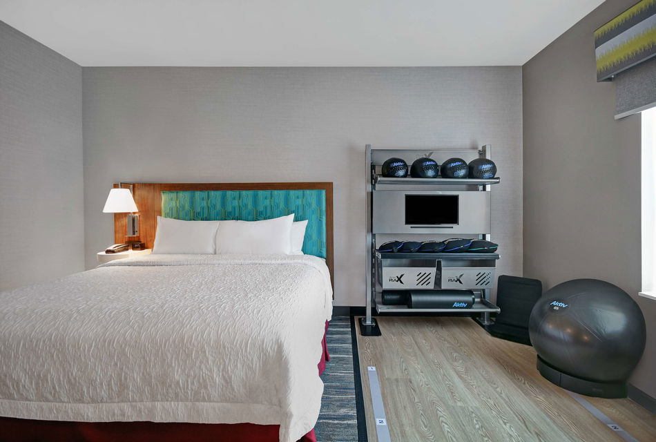Hampton Inn Las Vegas Strip South Room Example