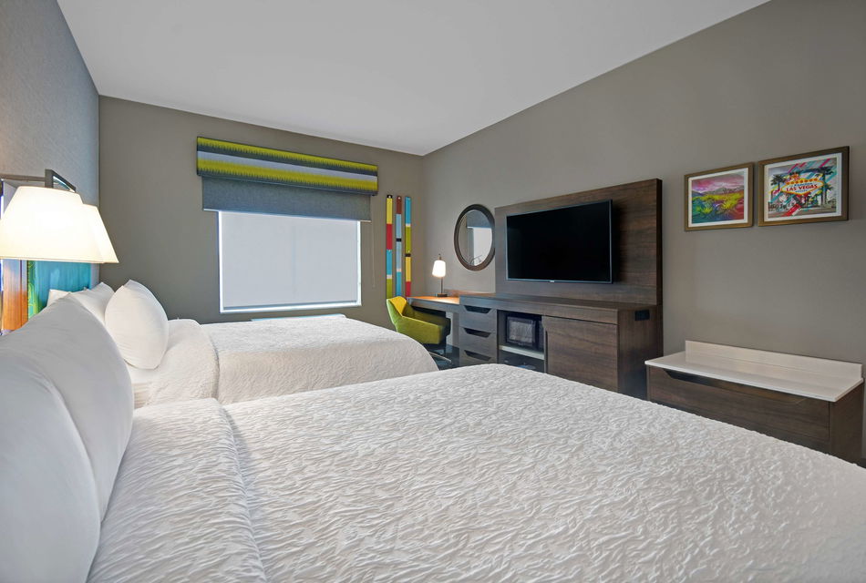 Hampton Inn Las Vegas Strip South Room Example