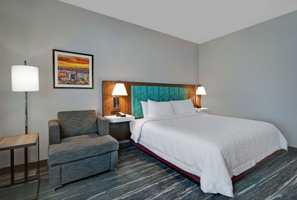 Hampton Inn Las Vegas Strip South Room Example