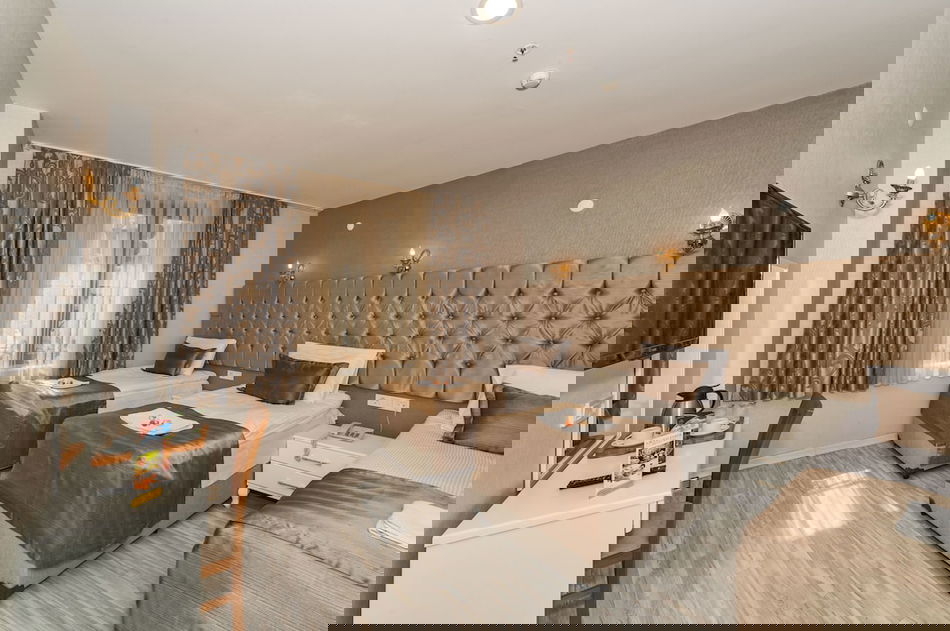 Grand Pamir Hotel