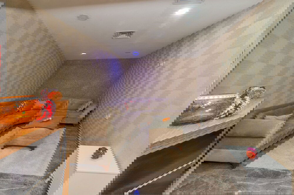 Grand Pamir Hotel
