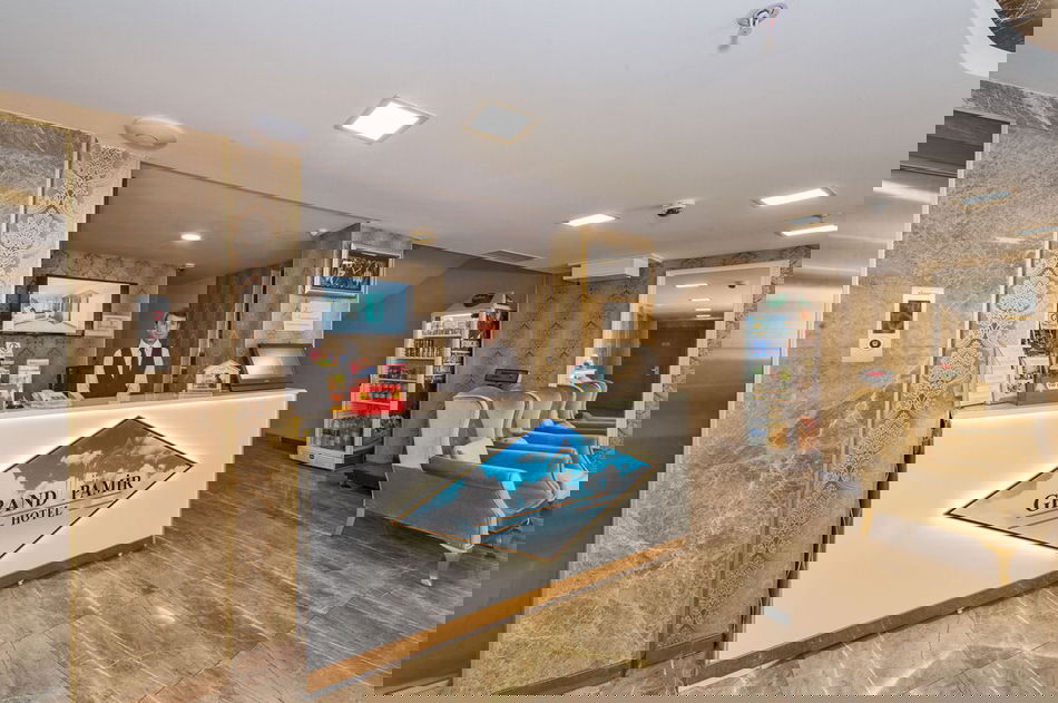 Grand Pamir Hotel